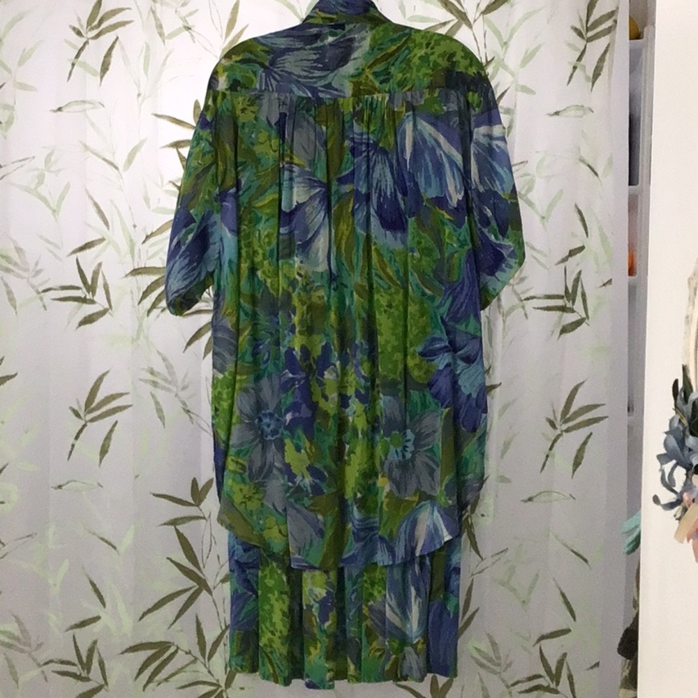 2 piece Express Floral Green and Blue Button-Up set.  Small. - Picture 6 of 11